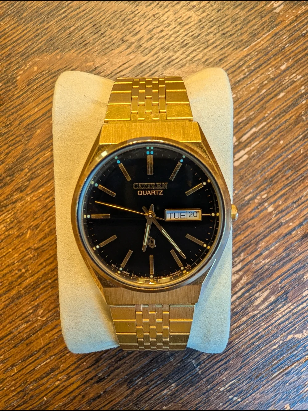 Vintage Citizen Quartz 1980s Near Mint Running